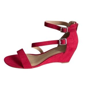 SUN+STONE Faux Suede Red Strappy Back Zip Slip Resistant Wedge Dress Sandals 10